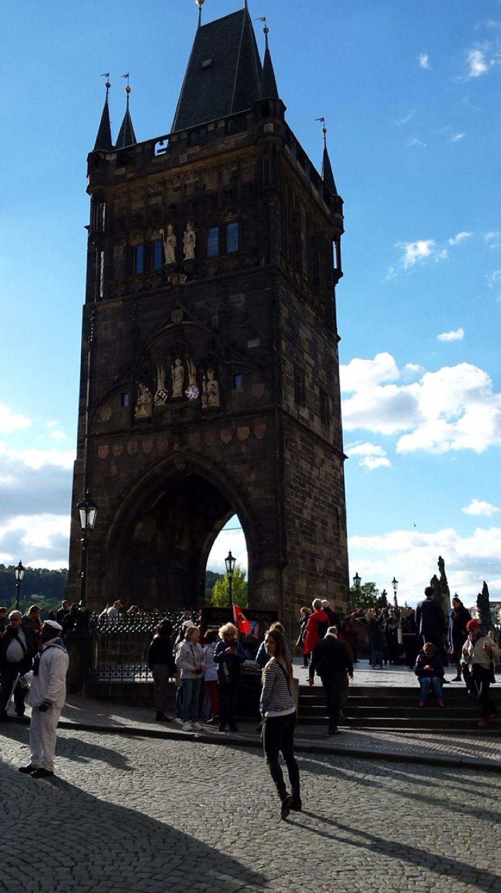 1.1475605450.sav-at-charles-bridge