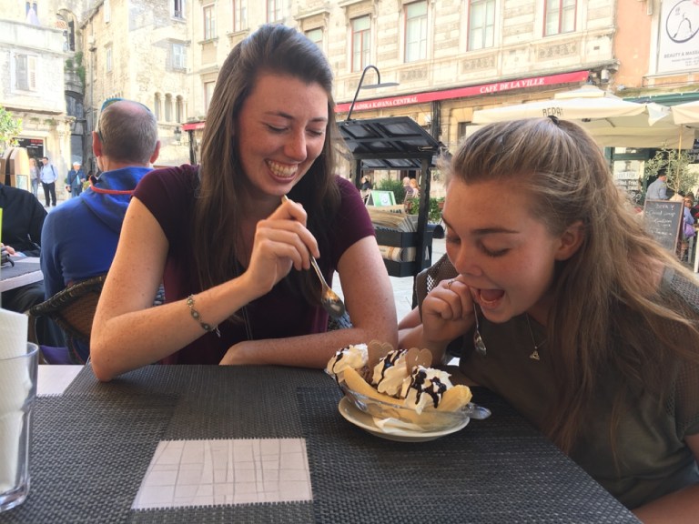 1.1476921600.split-a-split-in-split