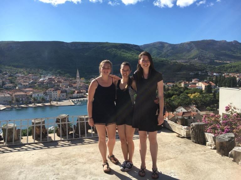 1.1477153652.loving-hvar