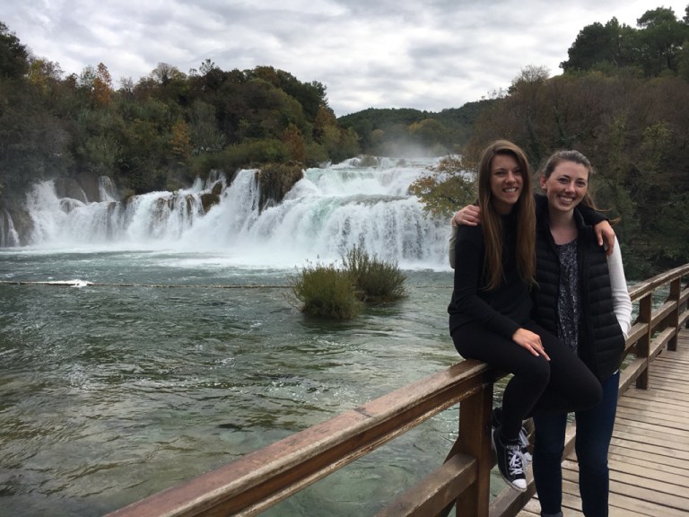 1.1477245866.krka-hugs